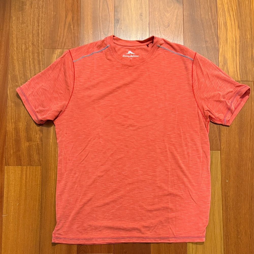 Tommy Bahama Coral Short Sleeve Tee - Size Large